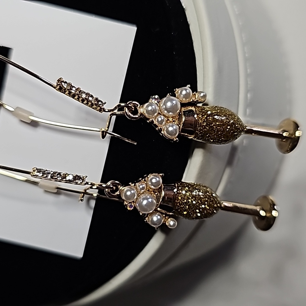 Betsey Johnson Champagne Dangle Earrings - Picture 11 of 16